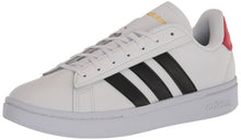 Charger l&#39;image dans la galerie, adidas Women&#39;s NMD_r1 Sneaker, White/White/Silver Metallic, 5
